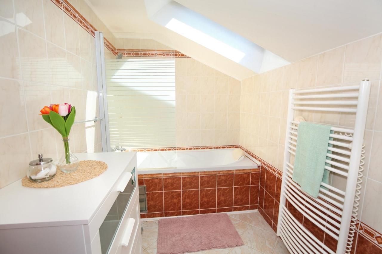 Ferienwohnung Apartman Daniela Banská Štiavnica Exterior foto